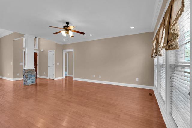 37 Pond Field Ct, Winchester, TN 37398
