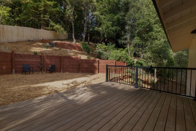 620 Manzanita Avenue, Boulder Creek, CA 95006