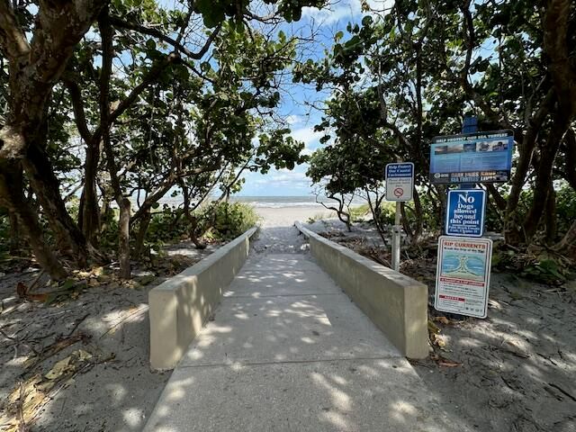 226 Seabreeze Circle, Jupiter, FL 33477