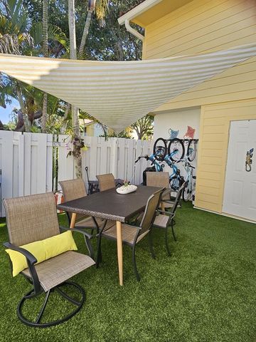 226 Seabreeze Circle, Jupiter, FL 33477