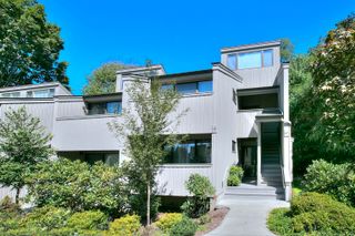 67 Whitney Glen 67, Westport, CT 06880