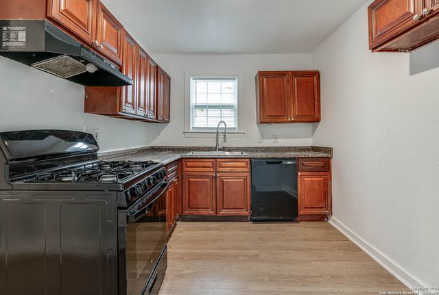 1128 Fulton Ave, San Antonio, TX 78201