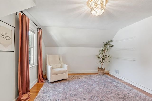463 Cedar Brook Rd, Lynn, MA 01904