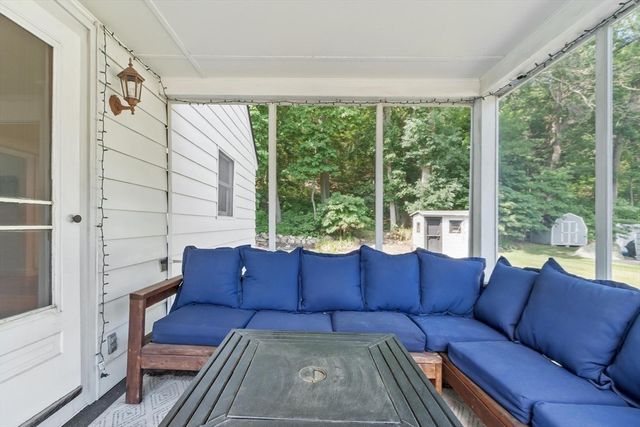 463 Cedar Brook Rd, Lynn, MA 01904