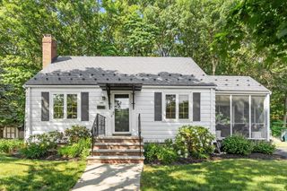 463 Cedar Brook Rd, Lynn, MA 01904