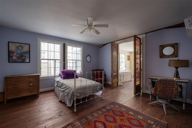 2622 Ursuline Street, Galveston, TX 77550