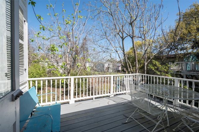 2622 Ursuline Street, Galveston, TX 77550