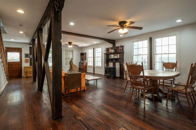 2622 Ursuline Street, Galveston, TX 77550