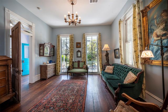 2622 Ursuline Street, Galveston, TX 77550