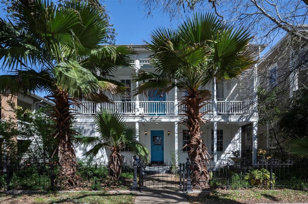 2622 Ursuline Street, Galveston, TX 77550