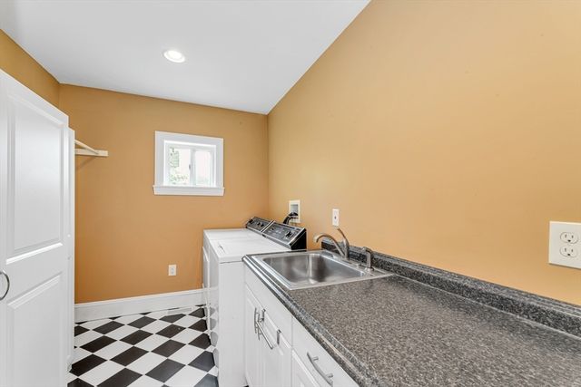 53 Thompson St, Boston, MA 02136