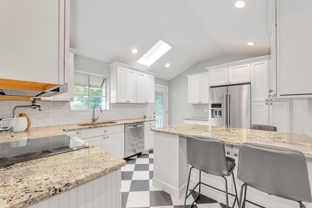 53 Thompson St, Boston, MA 02136