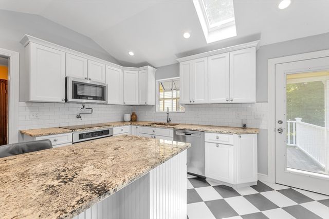 53 Thompson St, Boston, MA 02136