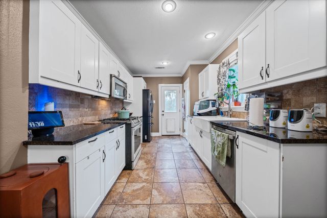 1606 Lansford Avenue, Dallas, TX 75224