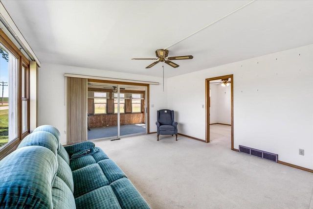 1372 Dianne Avenue, Belleville, WI 53508