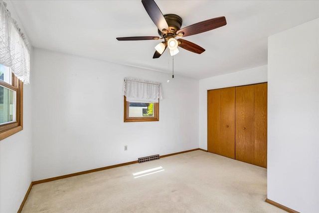 1372 Dianne Avenue, Belleville, WI 53508