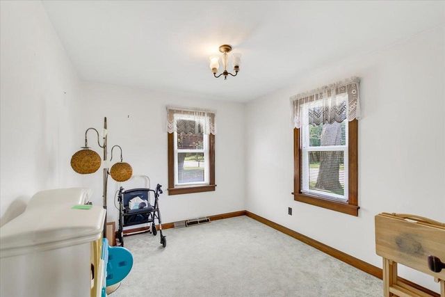 1372 Dianne Avenue, Belleville, WI 53508