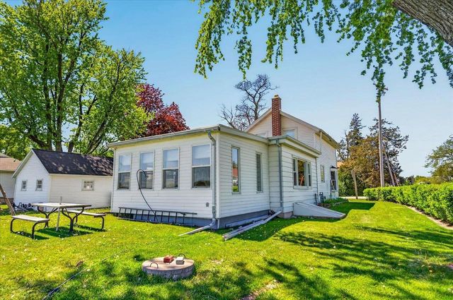 1372 Dianne Avenue, Belleville, WI 53508