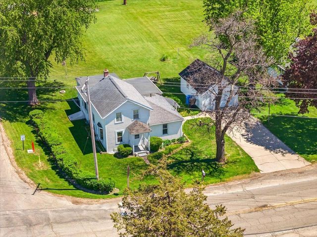 1372 Dianne Avenue, Belleville, WI 53508