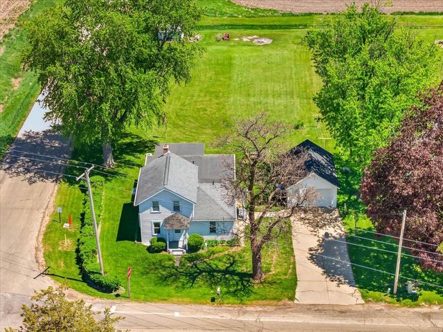 1372 Dianne Avenue, Belleville, WI 53508