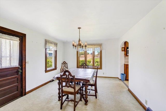 1372 Dianne Avenue, Belleville, WI 53508
