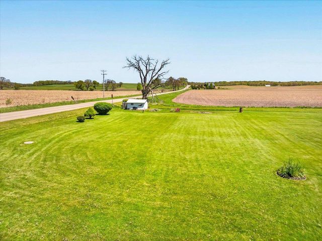 1372 Dianne Avenue, Belleville, WI 53508
