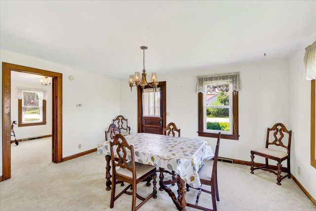 1372 Dianne Avenue, Belleville, WI 53508
