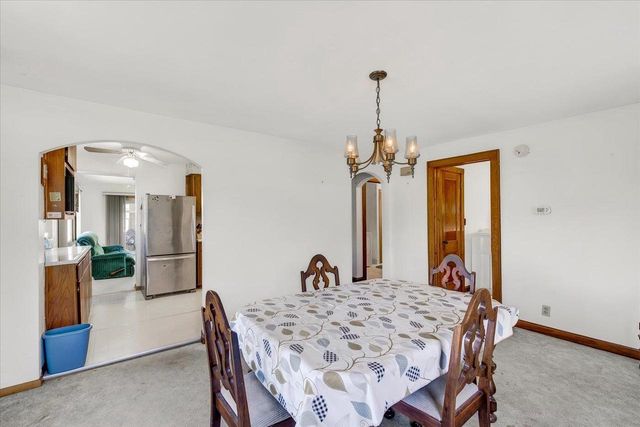 1372 Dianne Avenue, Belleville, WI 53508