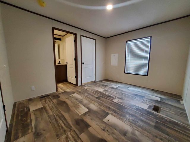 8649 S Loomis Road, Coe Twp, MI 48883