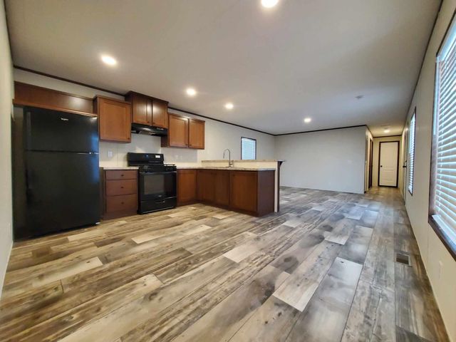 8649 S Loomis Road, Coe Twp, MI 48883