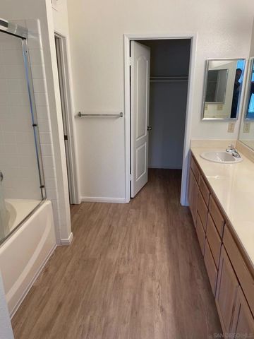 11340 Portobelo 3, San Diego, CA 92124