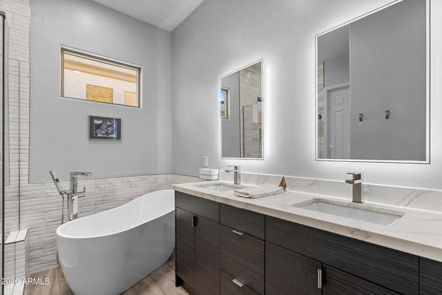 7246 E LUPINE Avenue, Scottsdale, AZ 85260