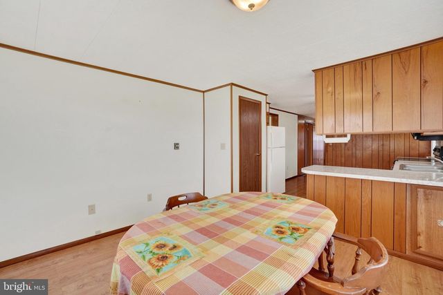 3230 LEWISBERRY RD, York, PA 17404