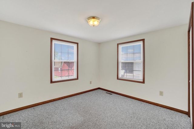3230 LEWISBERRY RD, York, PA 17404