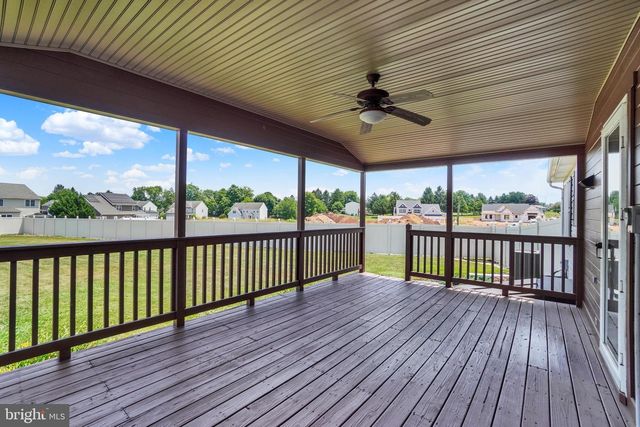 3230 LEWISBERRY RD, York, PA 17404