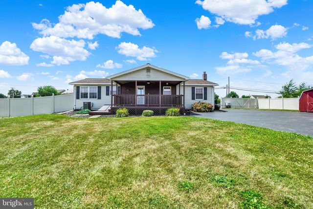 3230 LEWISBERRY RD, York, PA 17404