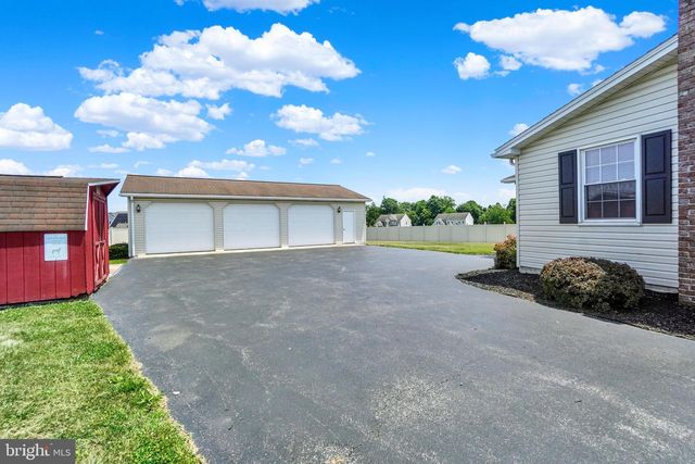 3230 LEWISBERRY RD, York, PA 17404