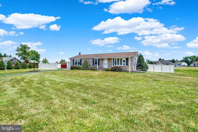 3230 LEWISBERRY RD, York, PA 17404