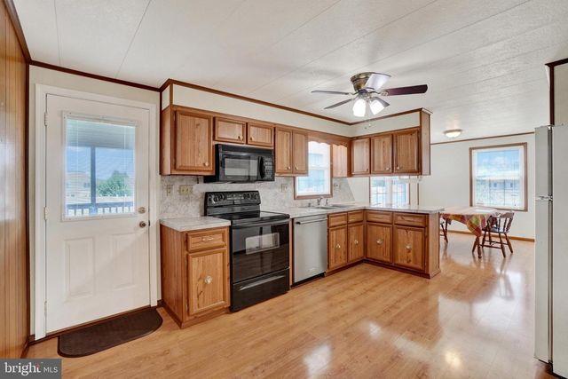 3230 LEWISBERRY RD, York, PA 17404
