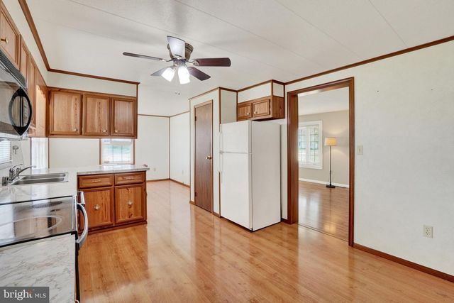 3230 LEWISBERRY RD, York, PA 17404