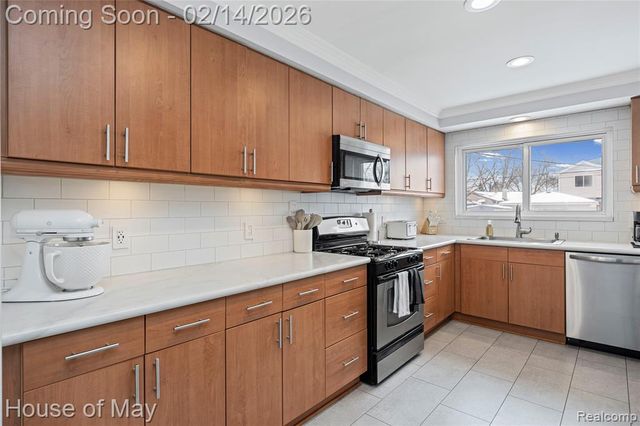 1528 Englewood Avenue, Royal Oak, MI 48073