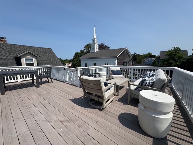 8 Barney Street 3, Newport, RI 02840