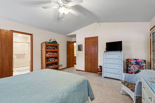 2 Thornapple Court, Saginaw, MI 48603