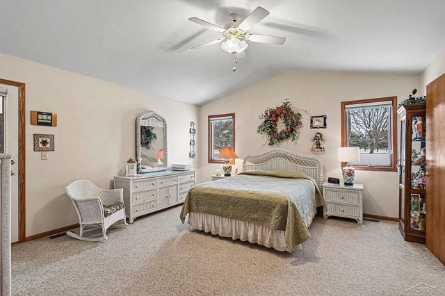 2 Thornapple Court, Saginaw, MI 48603