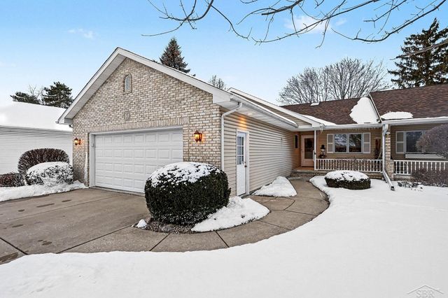 2 Thornapple Court, Saginaw, MI 48603