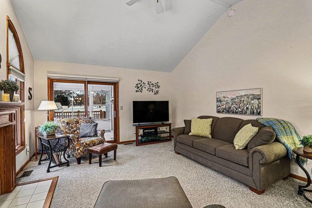 2 Thornapple Court, Saginaw, MI 48603