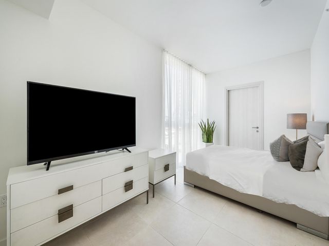 401 N Birch Road Th1, Fort Lauderdale, FL 33304