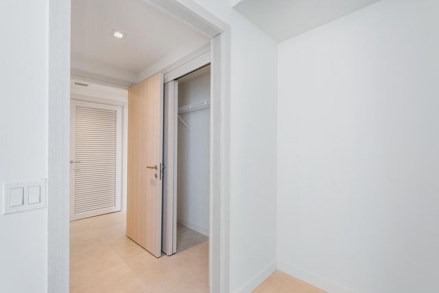 401 N Birch Road Th1, Fort Lauderdale, FL 33304