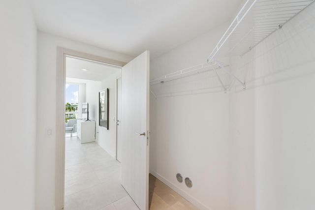 401 N Birch Road Th1, Fort Lauderdale, FL 33304