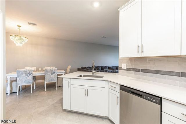 19504 Hinkley DR, Estero, FL 33928